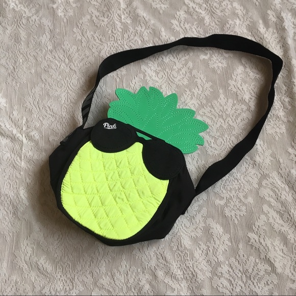 PINK Victoria's Secret Handbags - Victoria Secret Pink super cute pineapple bag